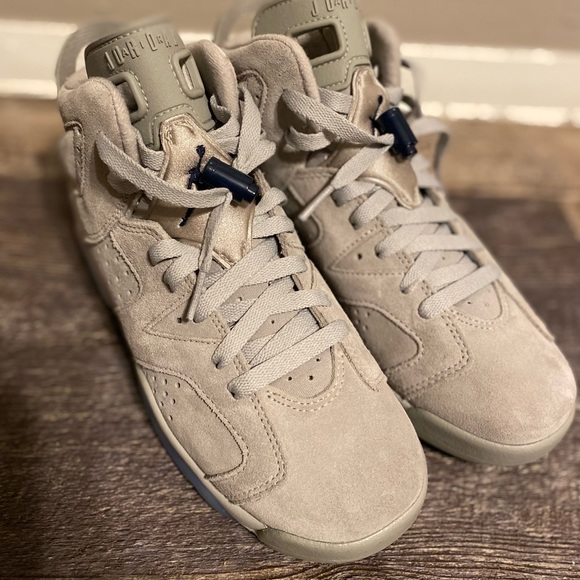 Jordan’s Brand New Never Worn . Just Came Out Jordan Retro 6s - Picture 4 of 4